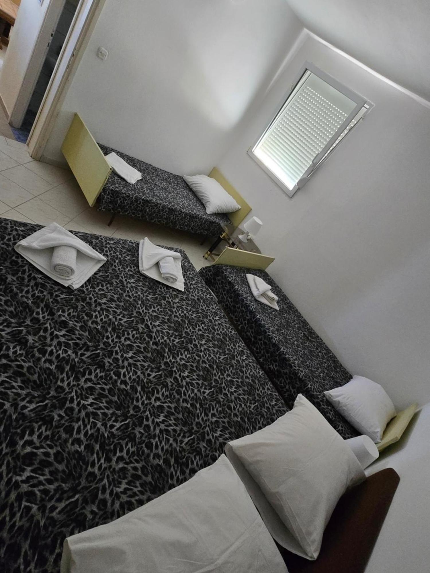 Apartments Laguna Stomorska Habitación foto
